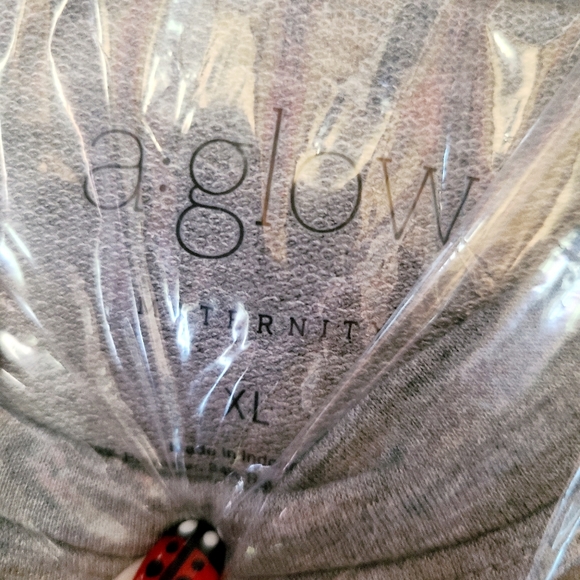 👀50% OFF🎄NWT‼️ Maternity a:glow brand Ruched-Side Sweatshirt - Picture 7 of 7